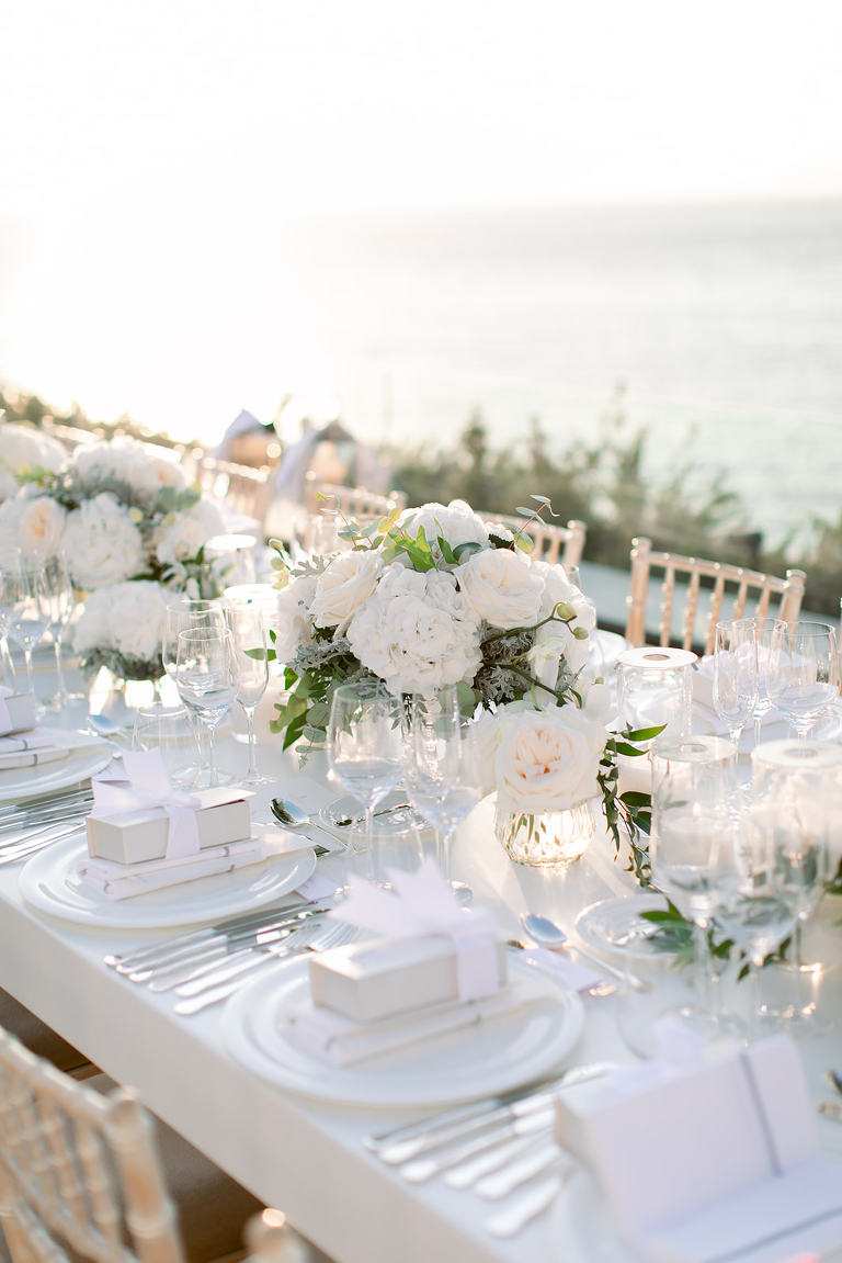 A LUXURIOUS WEDDING AT THE FOUR SEASONS ATHENS - ZOE & CHRIS - Mykonos ...